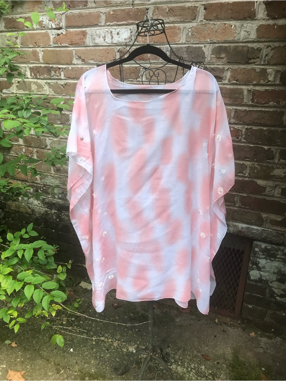 Lightweight Sheer Pink & White Tunic Top